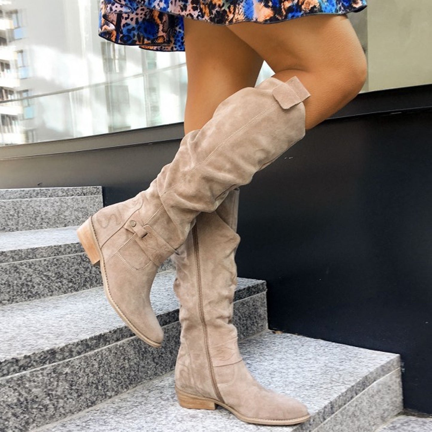 Selena™ – Bottes Montantes à Talon Bas & Fermeture Éclair