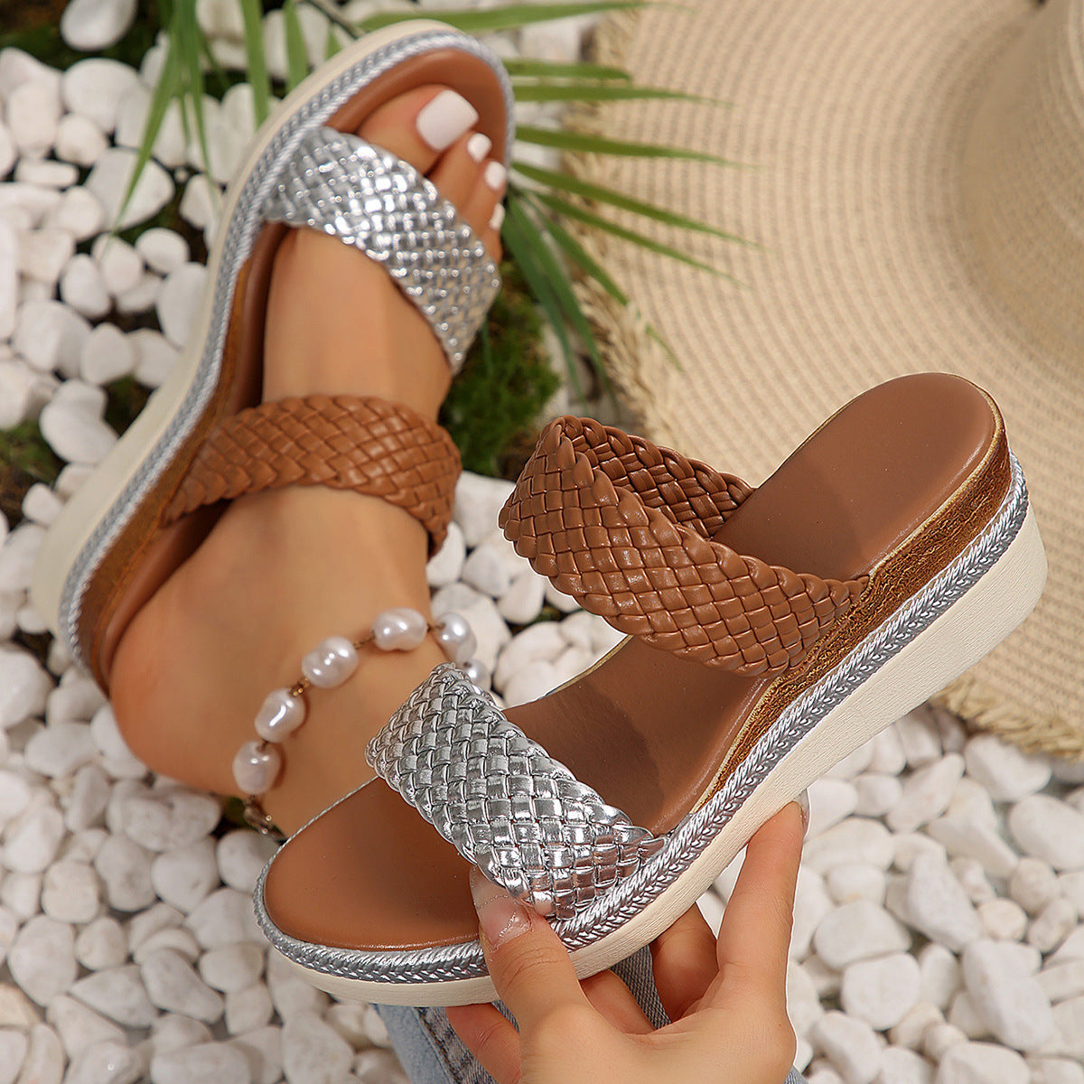 Sandales Compensées à Brides Tressées