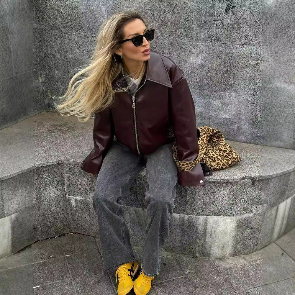 Jaqueta Denisys™ – Élégance en Simili Cuir Bordeaux